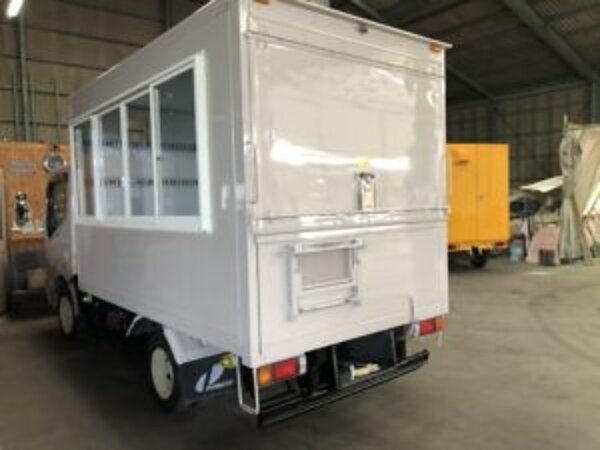 秋田県　S様　キッチンカー製作　納車の画像